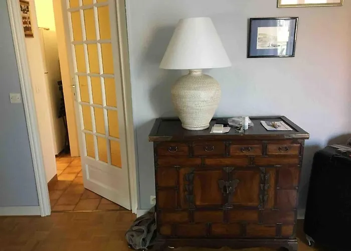 Apartamento Pleasant With Balcony Niza
